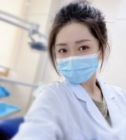 安茜 163 C+ 47 25歲  #牙醫助理上線   奶頭很敏感