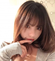 閔柔  164cm.小E.46kg.25歲  床上欲女 可以調教你喲