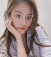 拉米 162.46.C+.24歲   白皙的肌膚甜美的外型超有女友FU