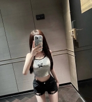 拉拉   162.C.45.20歲    清純臉蛋  瓜子臉大眼睛