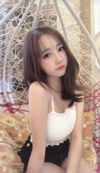氣質美女臉蛋優 身材完美比例 性感俏麗