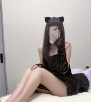 潔熙 162cm-46kg-C-21歲    膚白甜美 大長腿！