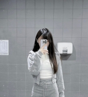 念念 157cm.C奶.22歲    甜美氣質正妹缺愛下海