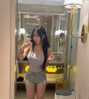 小九 160cm.F奶.27歲 #微肉女生