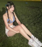 學生妹 麻豆一樣的身材  完美曲綫 長髮更顯女人的氣質