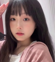 #清純小支馬學生妹   天生清純面孔 顏值頗高