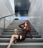 盼盼  165cm-C-50kg-27歲 性感OL ，可配合各種愛愛姿勢