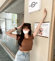 可愛甜美系女孩 身材好 長髮美腿 五官精緻