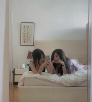 #高檔雙飛報班    兩小無猜  一同陪洗澡