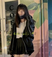 庫諾米：155cm.B.18歲    沒有刺青，沒有抽菸