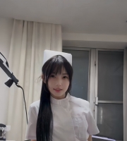 晗晗｜163cm｜48kg｜C奶｜23歲      前兩天剛面試的牙助小姐