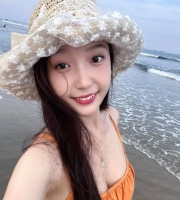 奈緒 160cm.D.21歲清純模樣引人犯罪