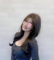 蕾蕾 162  D奶  46kg  24歲    簡介：身材性感，大奶妹妹，熱...