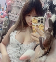 可琳 159cm.D.24歲  清純活潑可愛 顔值高
