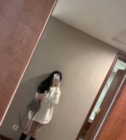 佳音 158cm.C.44kg.22歲顏值非常可愛 很會撒嬌