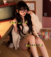 冰冰    160cm，Dcup，48kg，20歲    大奶！學生！天然呆！
