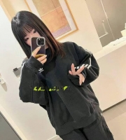 小婉 155cm-42kg-E奶-19歲    調皮的E奶女孩