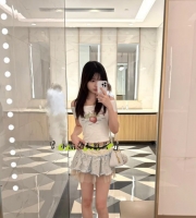 小貝 158cm-B奶-19歲    長相清新甜美