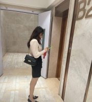 欣恩 165cm.D.49kg.29歲  #本人照 白襯衫 包臀裙 高跟鞋