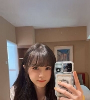 小葵 – 甜美學生妹  身材：158/45/D/20歲